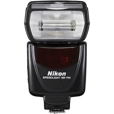 NIKON SB-700 SPEEDLIGHT FLASH